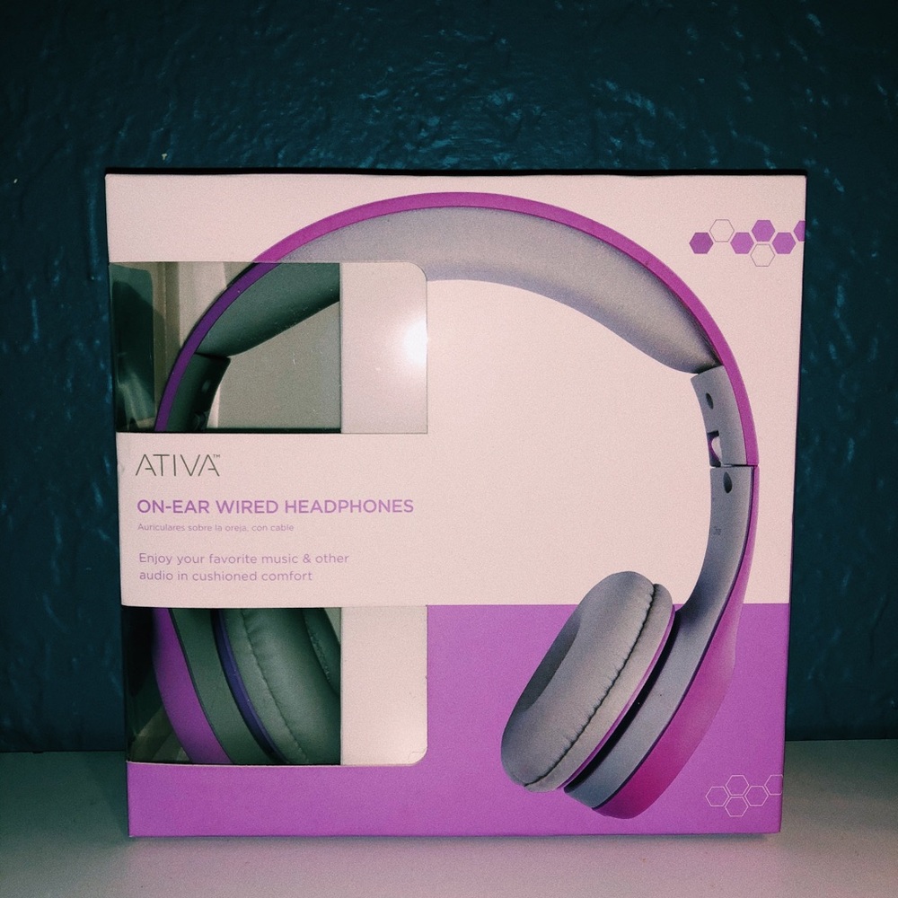 Activa On Ear wired headphones